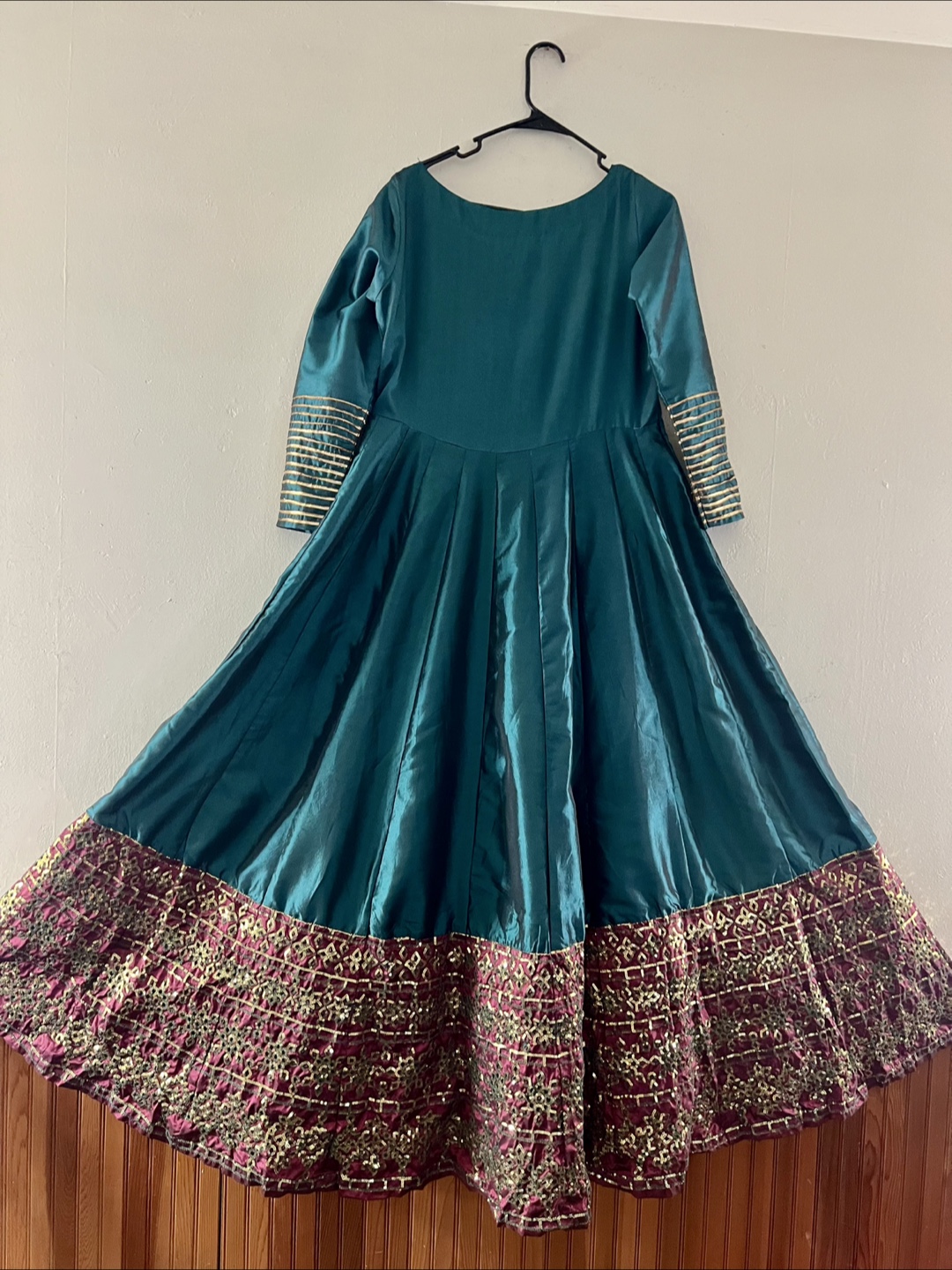 Pakistani Long Maxi with Dupatta - photo 4