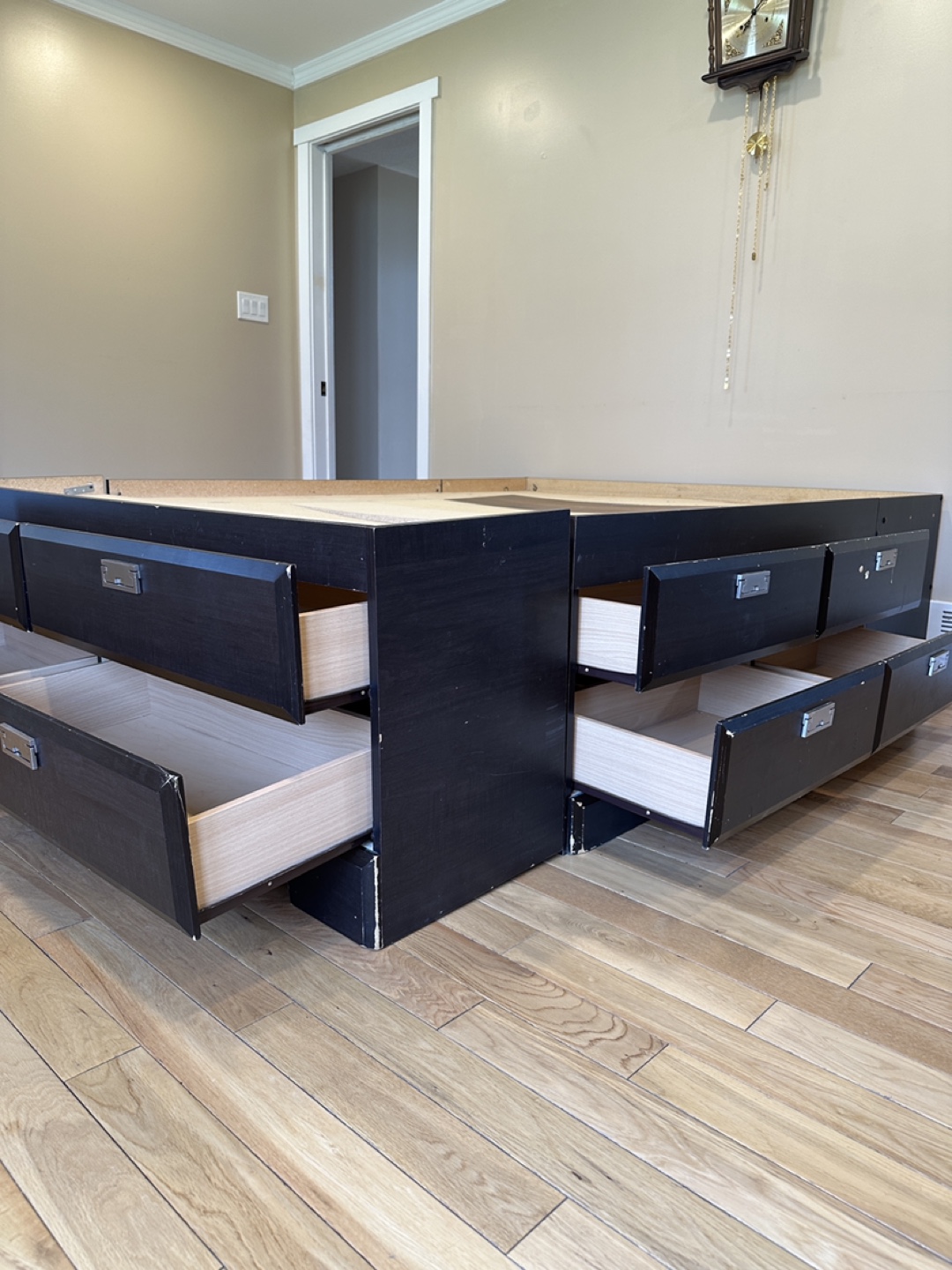 Beautiful Queen Size Storage bed with 12 drawers! (CAN DELIVER) - photo 2