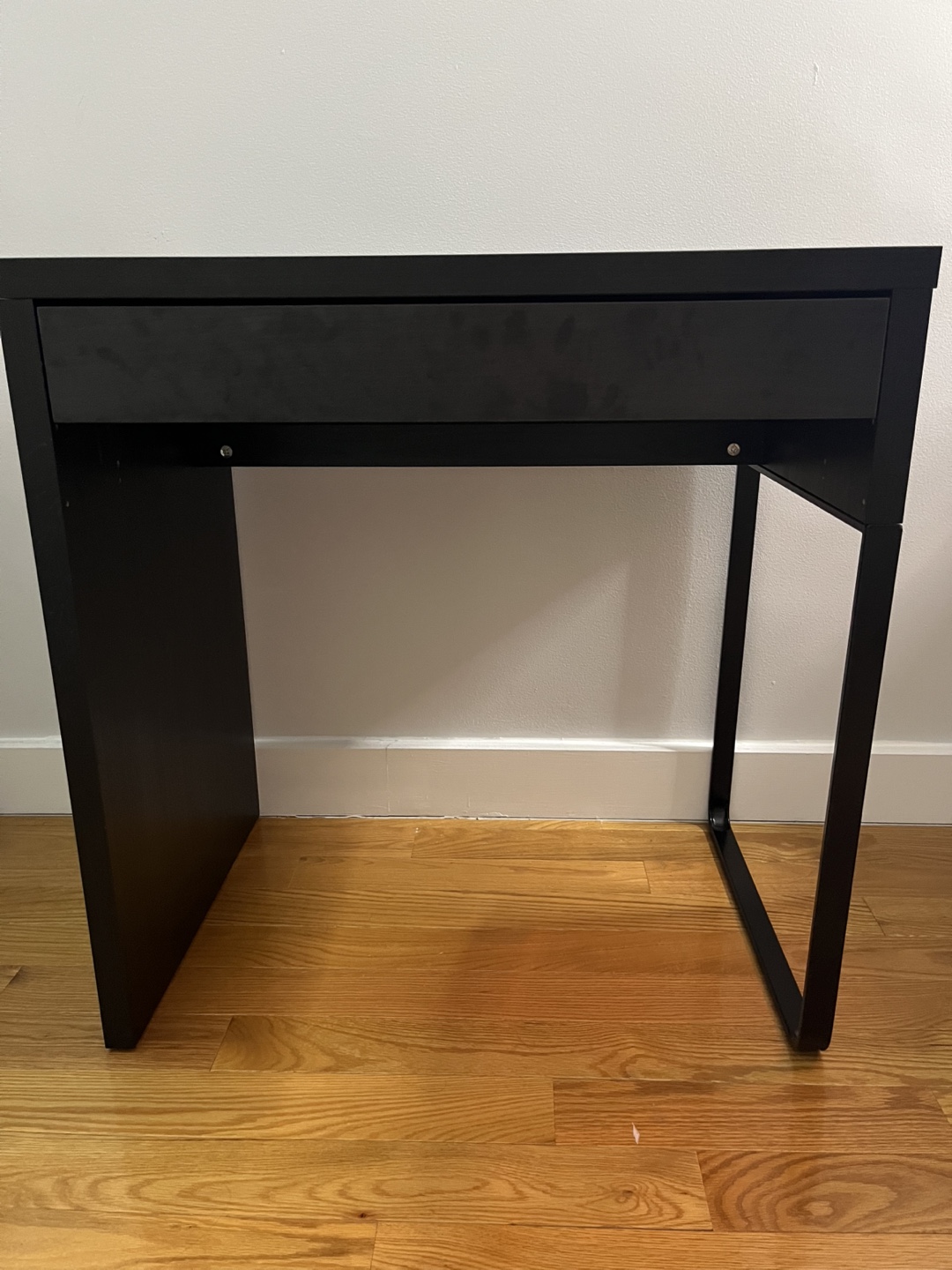 IKEA MICKE Desk - Black