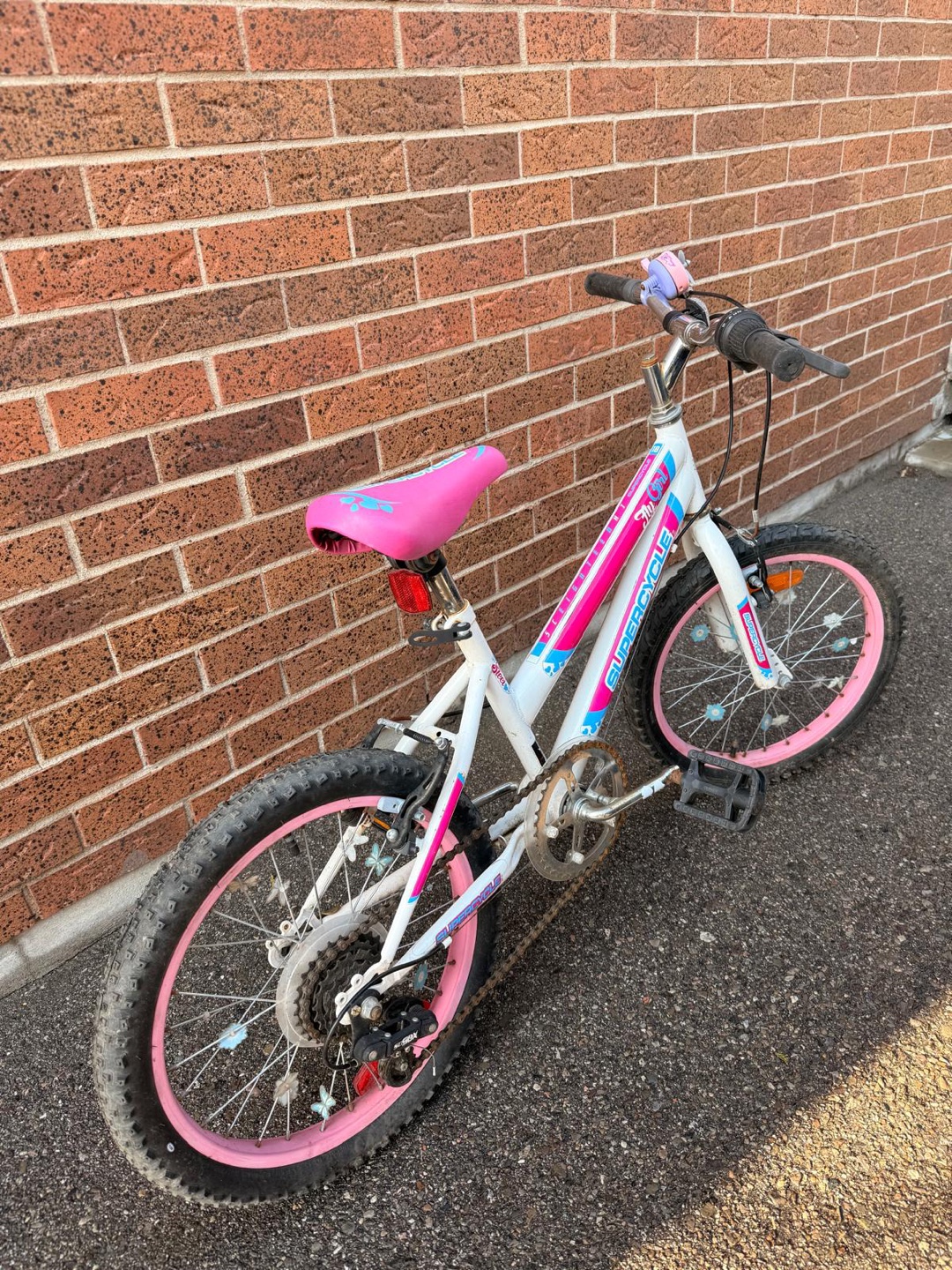 Girls' Supercycle 20-inch Bike - photo 2