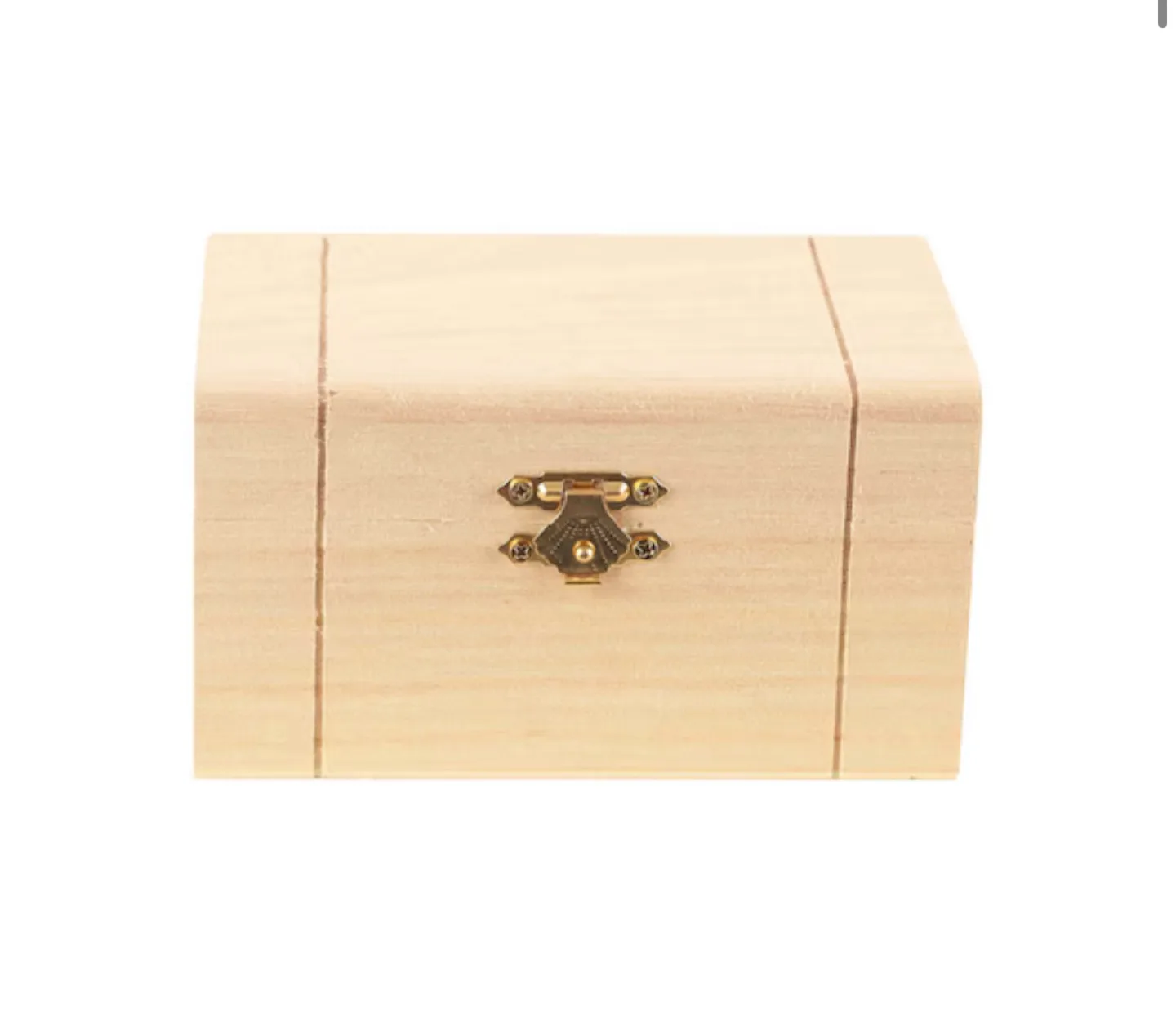 Two Wooden Treasure Chests image indicator(2)