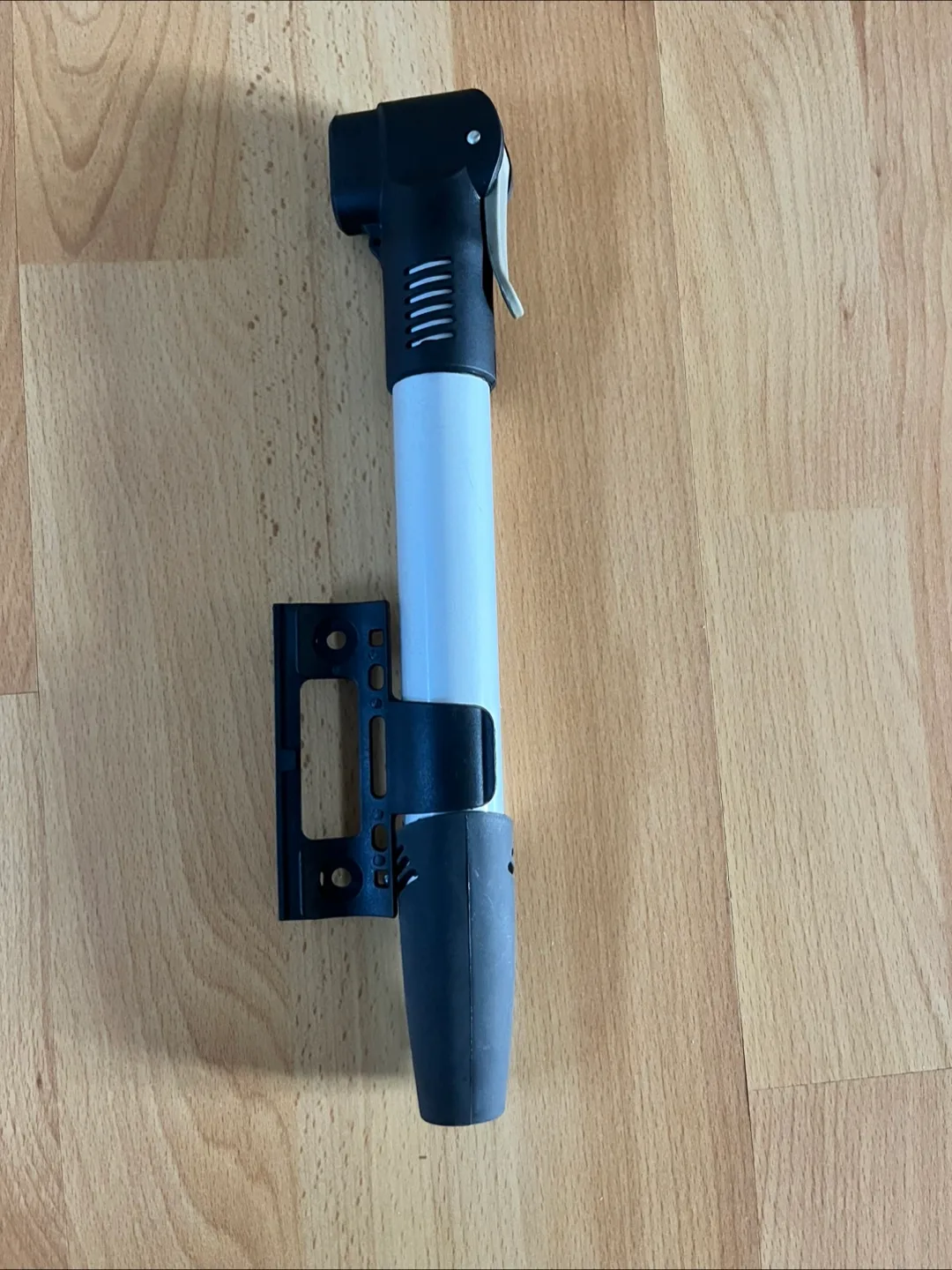 Mountain bike- made in Canada 🇨🇦 🧡 image indicator(5)