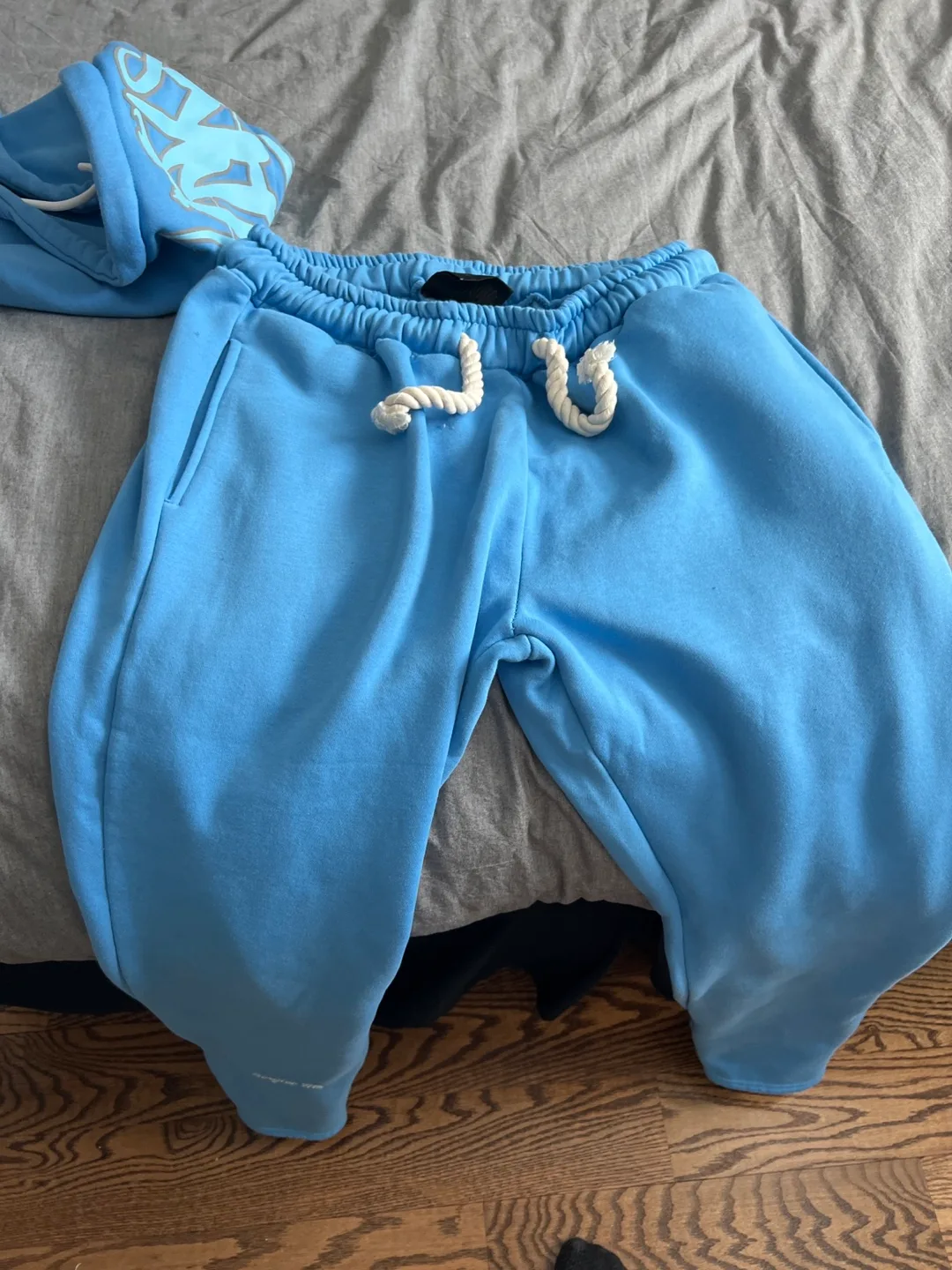 Authentic Syna World track suit cyan image indicator(4)