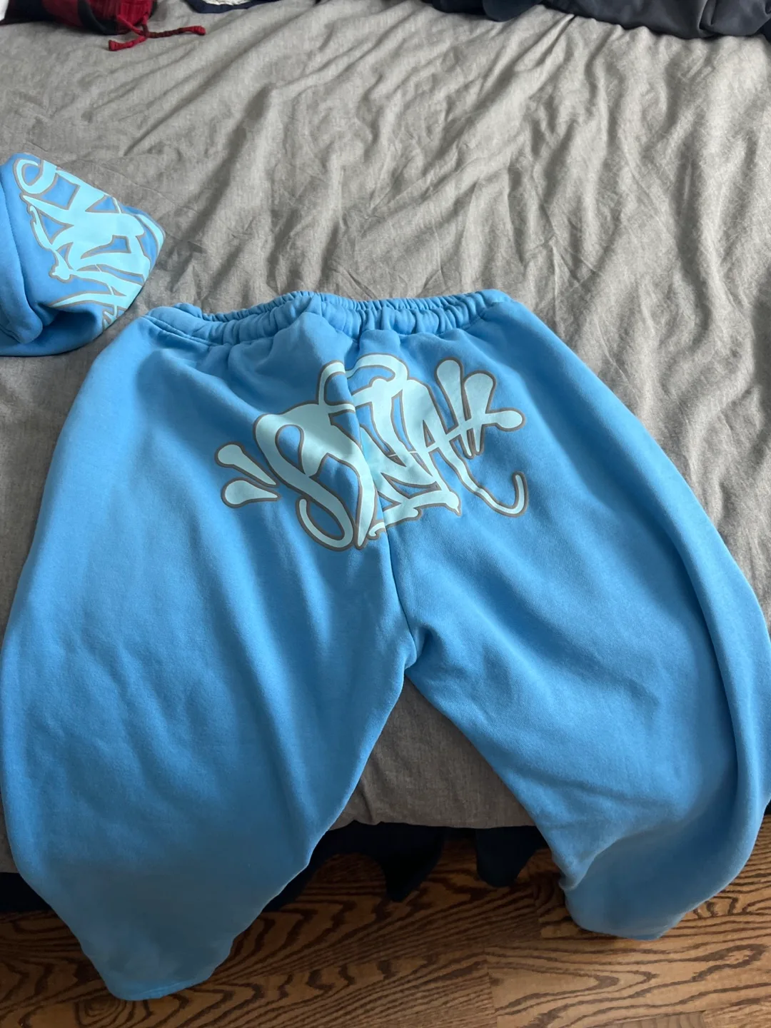 Authentic Syna World track suit cyan image indicator(6)