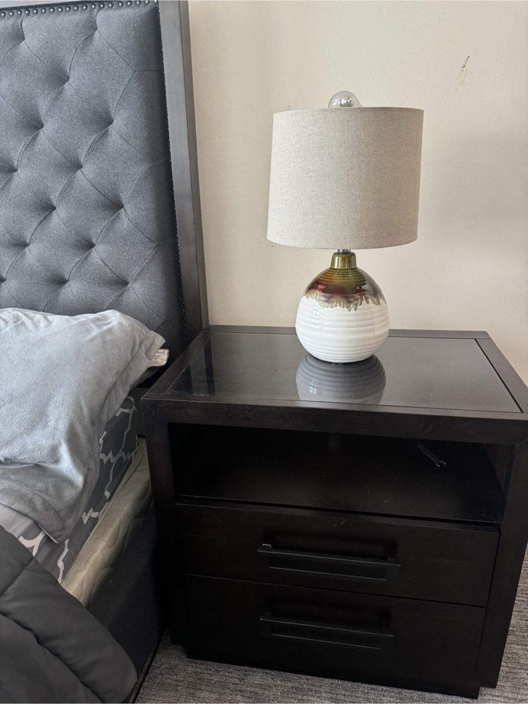 ENTIRE Bedroom Set: Headboard, Dresser, Mirror & 2 Nightstands - photo 3