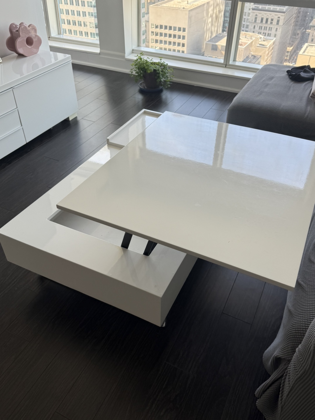 White Lift-Top Coffee Table with Storage - photo 2