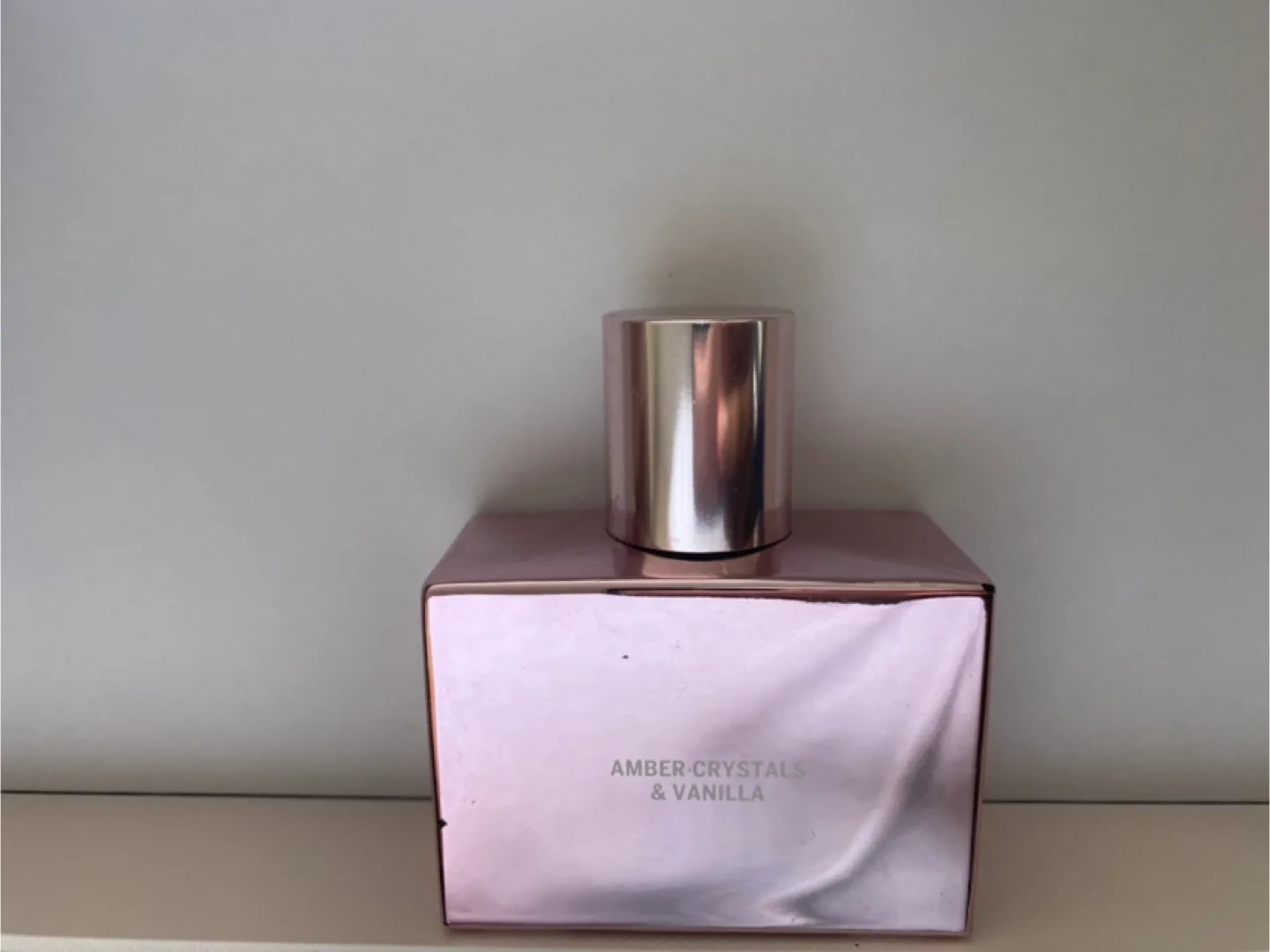 PINK-Victoria’s Secret Pink Gold Eau de Parfum image indicator(2)