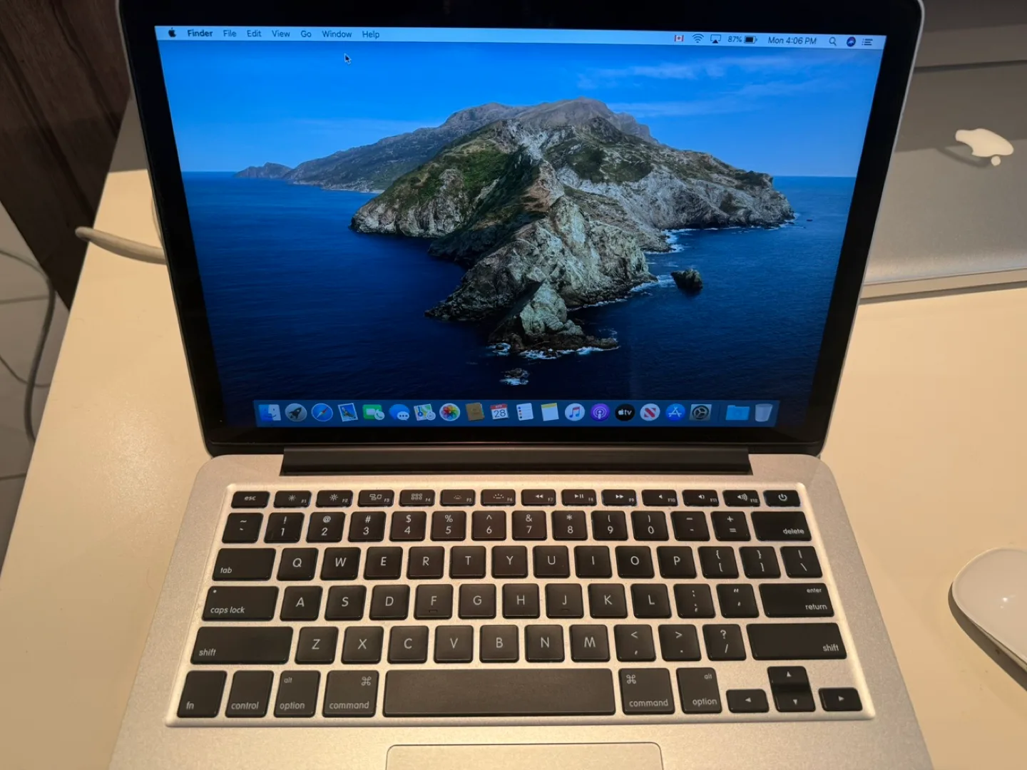 MacBook Pro 13-inch Late 2012 - macOS Catalina image indicator(2)
