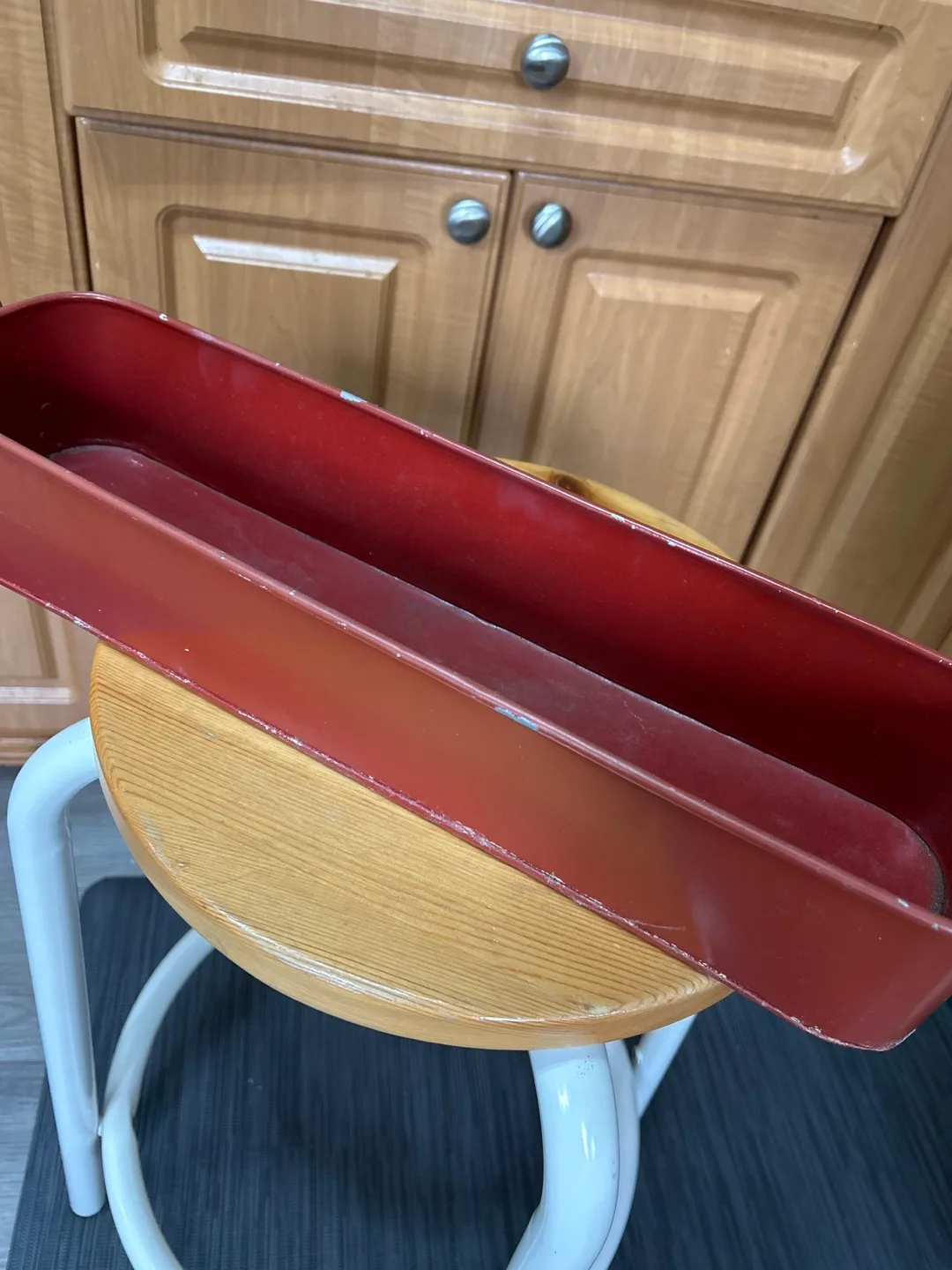 💚 Red Metal Planter Box thumbnail