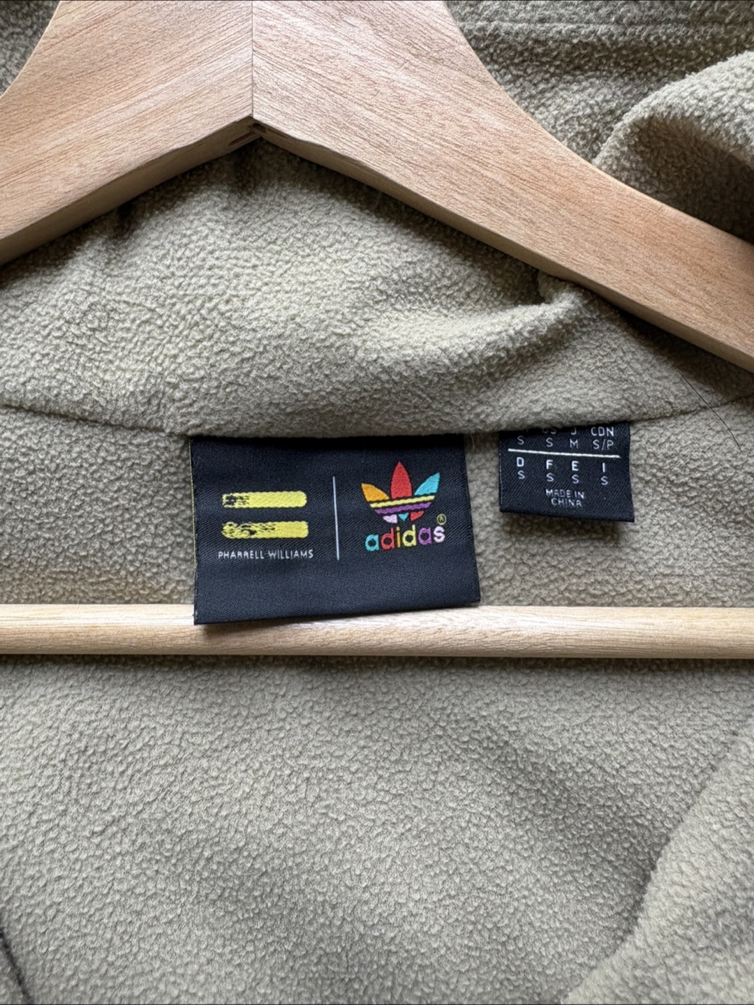 Adidas x Pharrell Williams Hiking Camo Pullover Jacket - photo 3