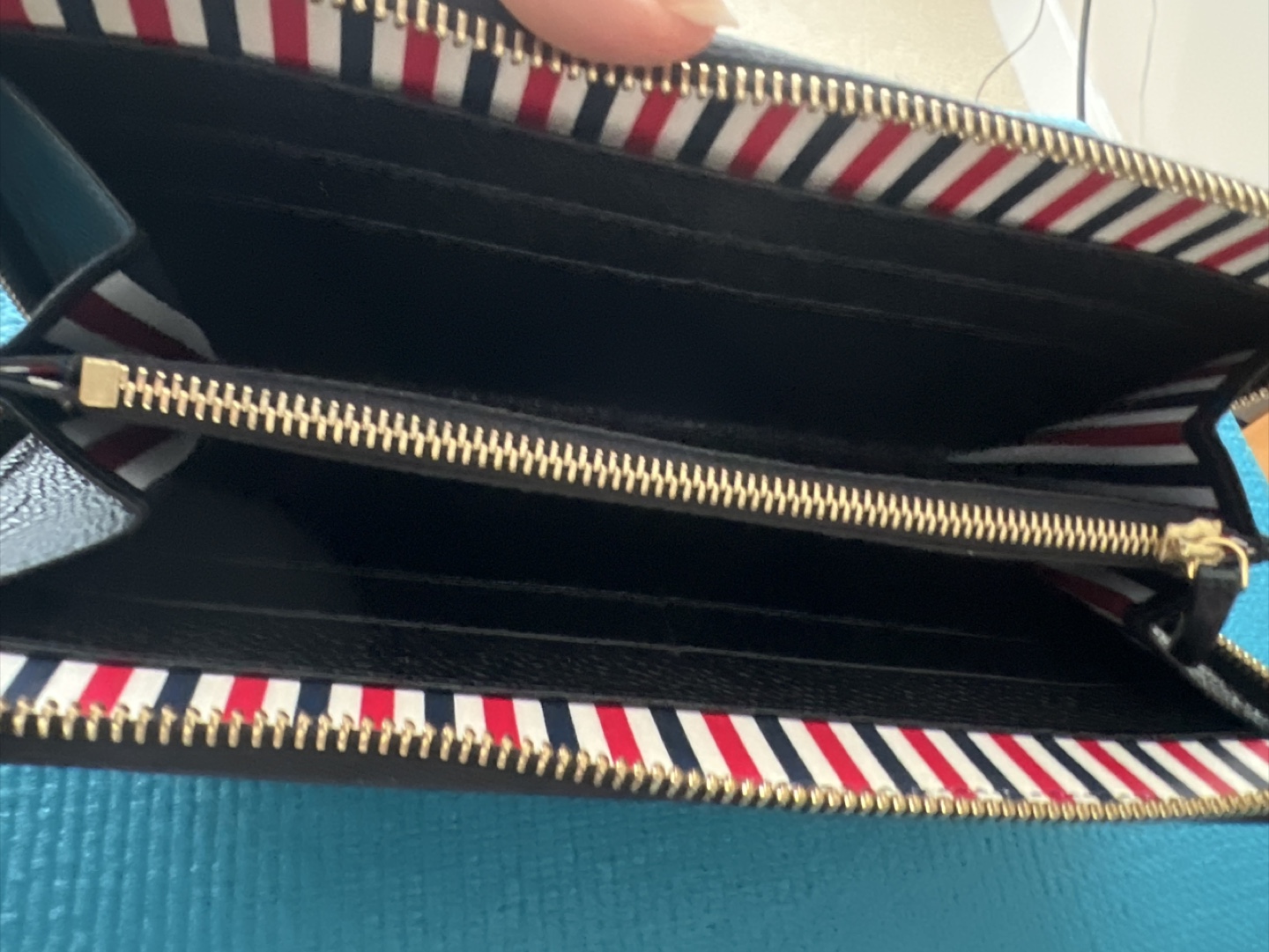 Thom Browne Black Leather Zip Around Wallet - photo 2