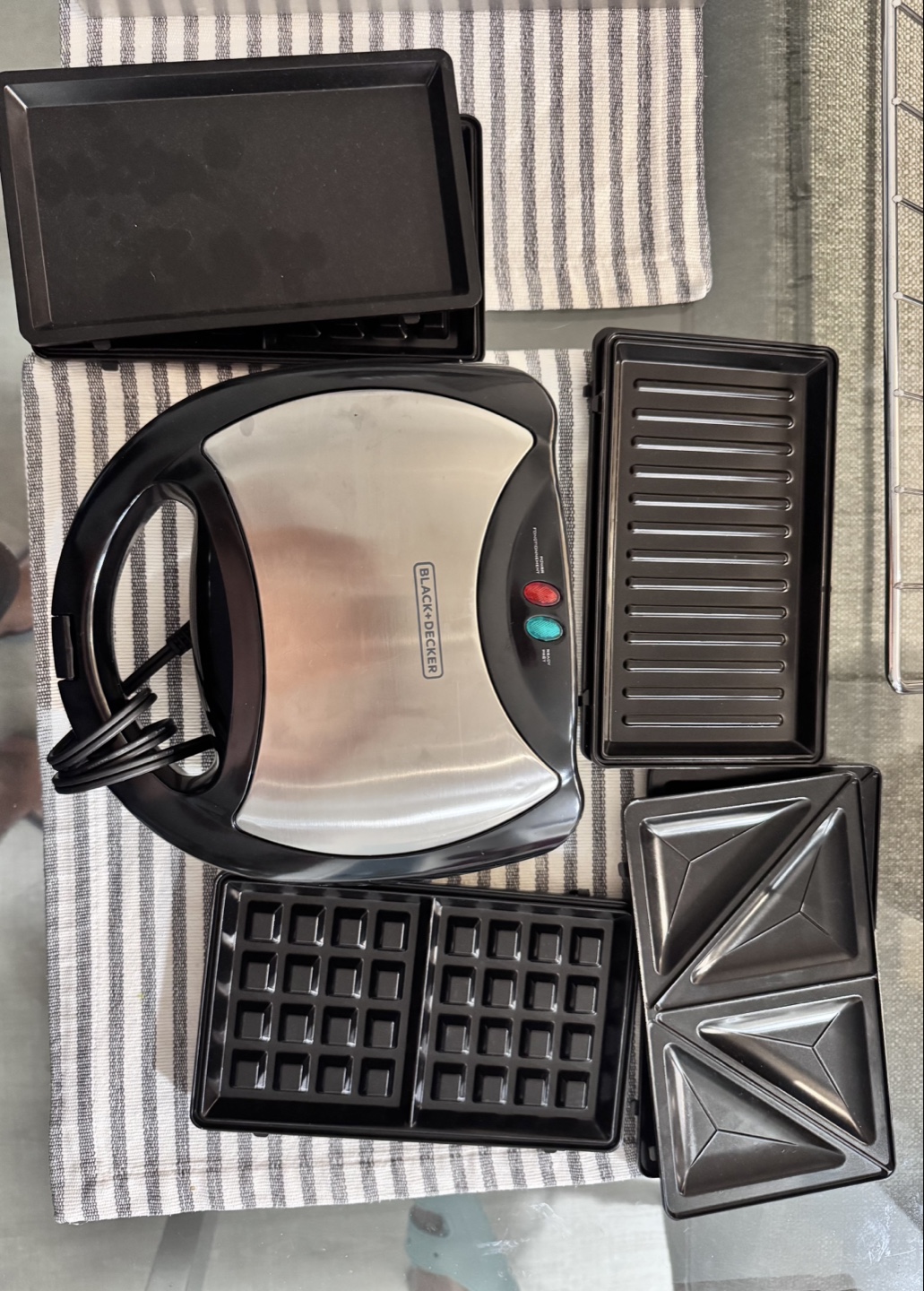 Black + Decker 3-in-1 Griddle, Waffle Maker and Sandwich Press