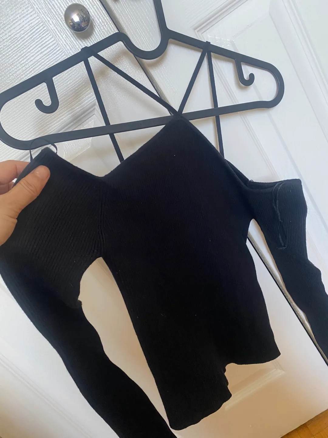 Black Off-the-Shoulder Long Sleeve zara top image indicator(3)