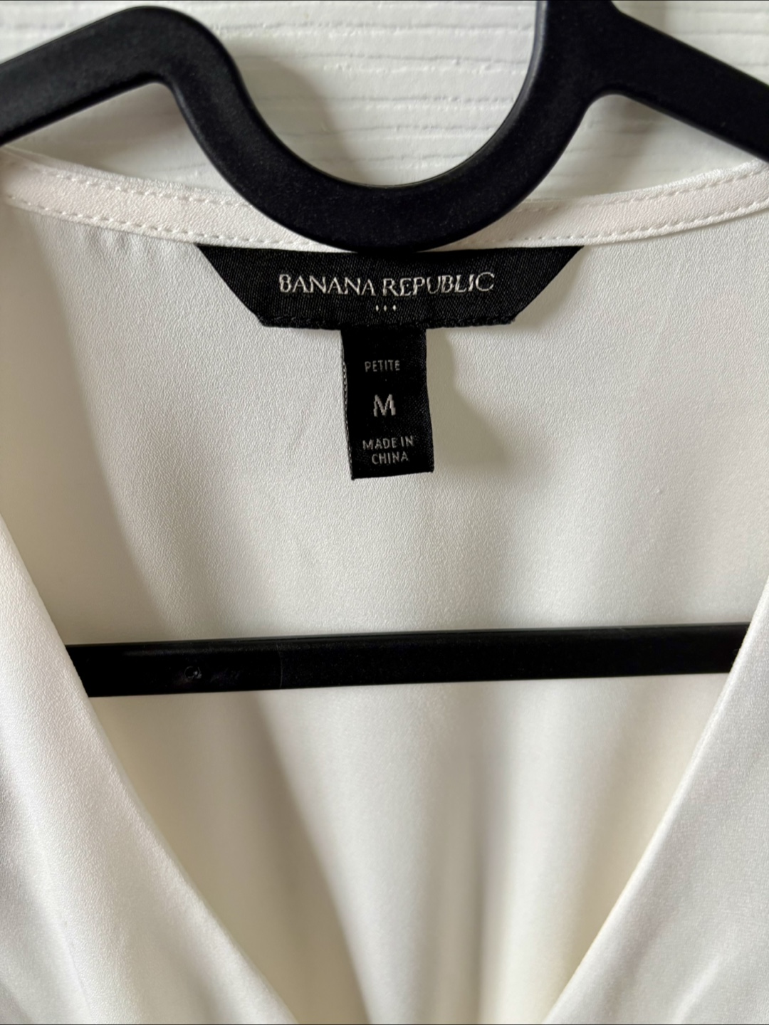Banana Republic Petite Women's White Blouse & Navy Pants - photo 3