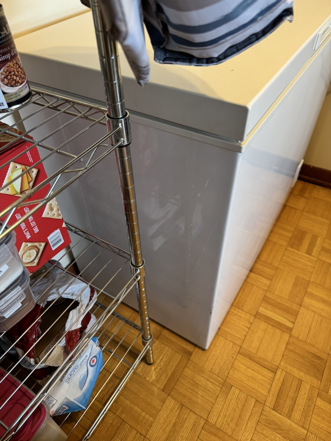 Amana 5.9 cu ft Chest Freezer - photo 2