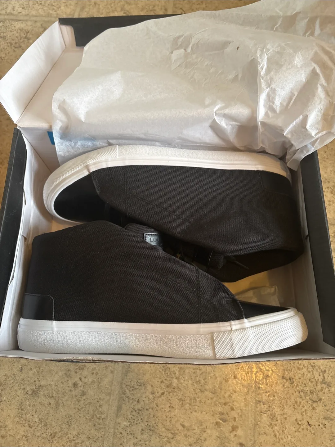 London Fog Men's Dorance Memory Foam Sneakers - Size 9M image indicator(6)