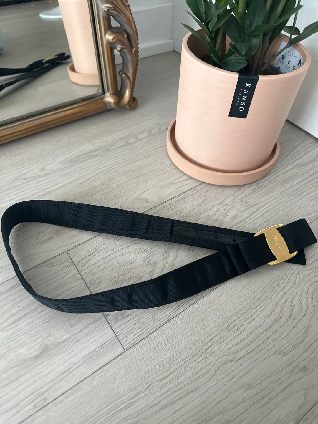 Women belt thumbnail