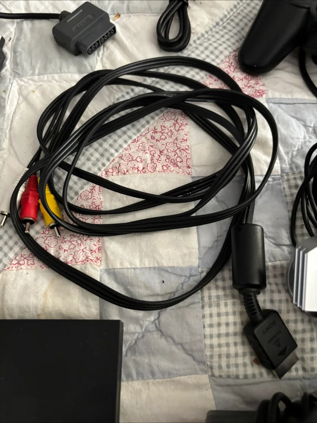 PlayStation 2 with games image indicator(4)