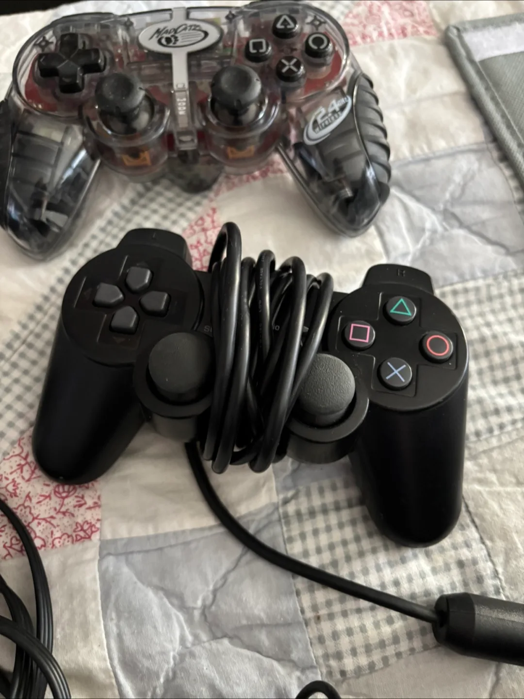 PlayStation 2 with games image indicator(7)