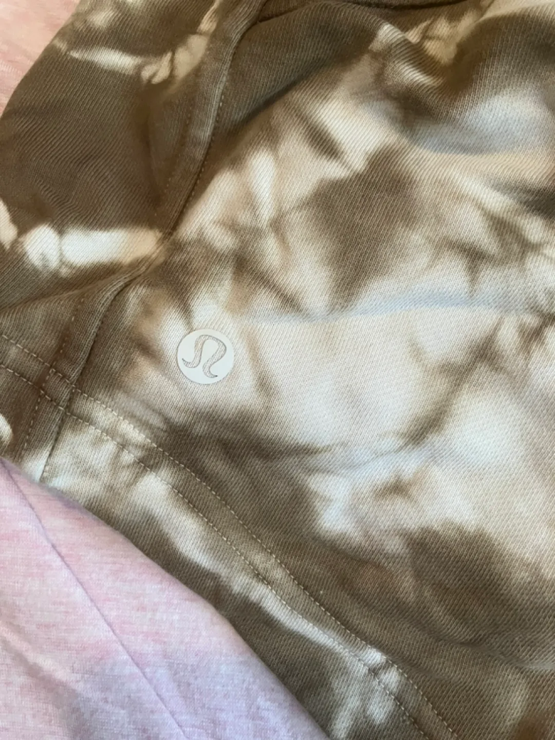 Lululemon Tie-Dye Shorts image indicator(3)