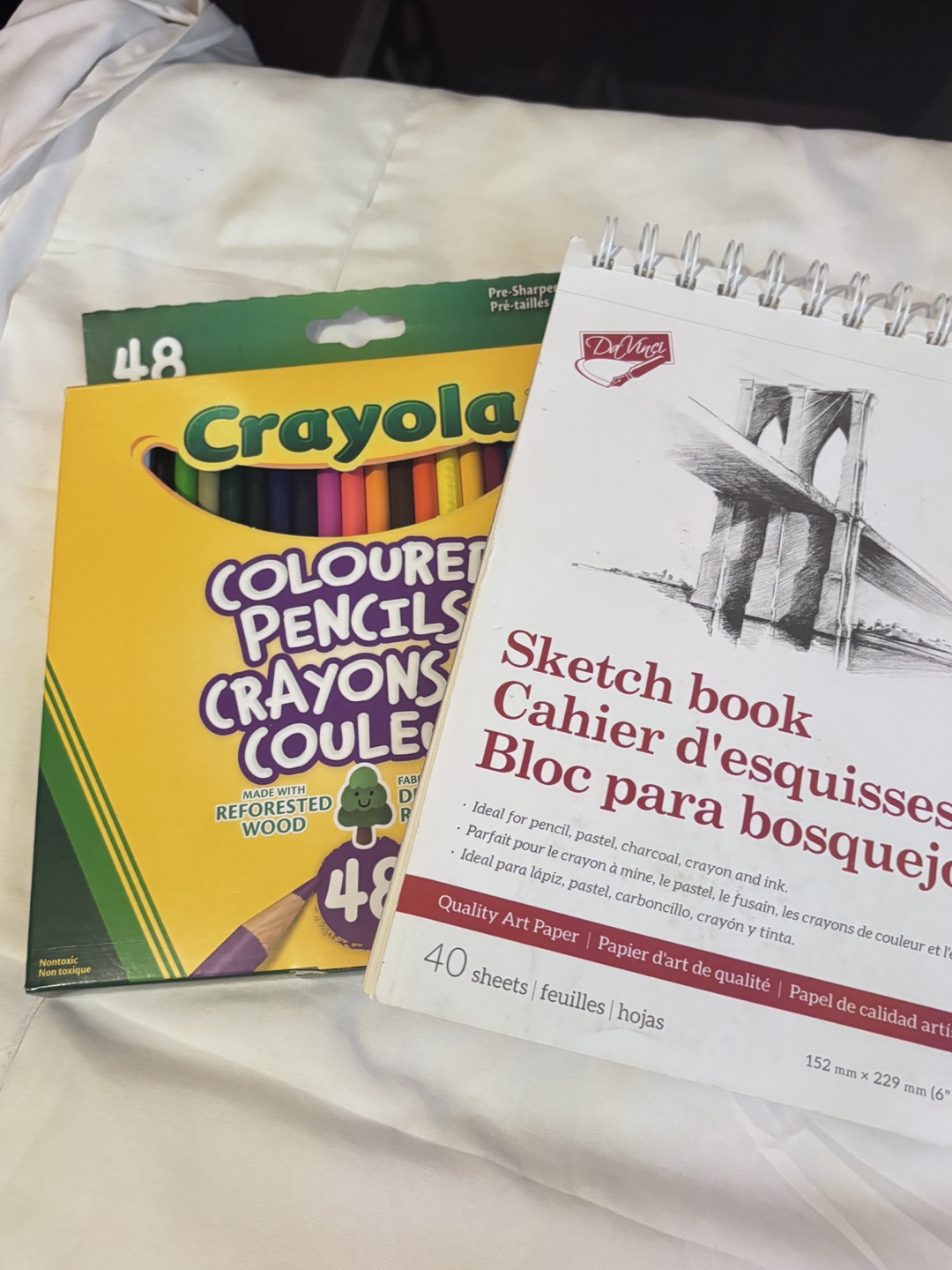 New Crayola Coloured Pencils (gift 26 Sketchbook sheets) - photo 3