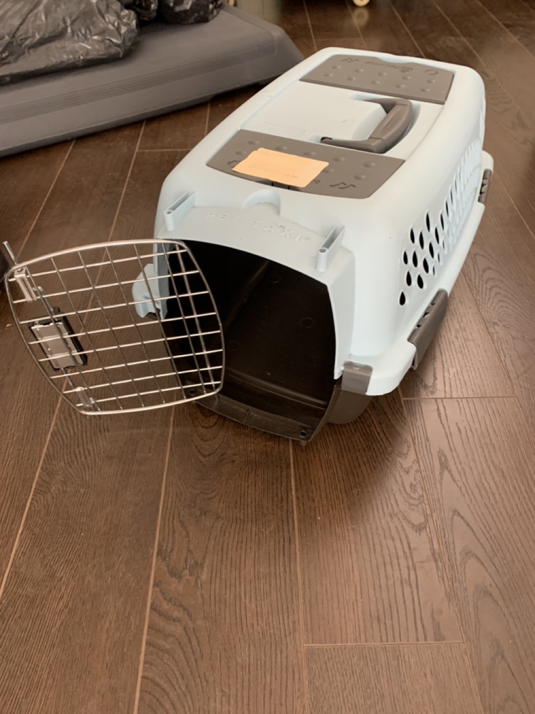 Pet carrier, blue and grey, excellent condition