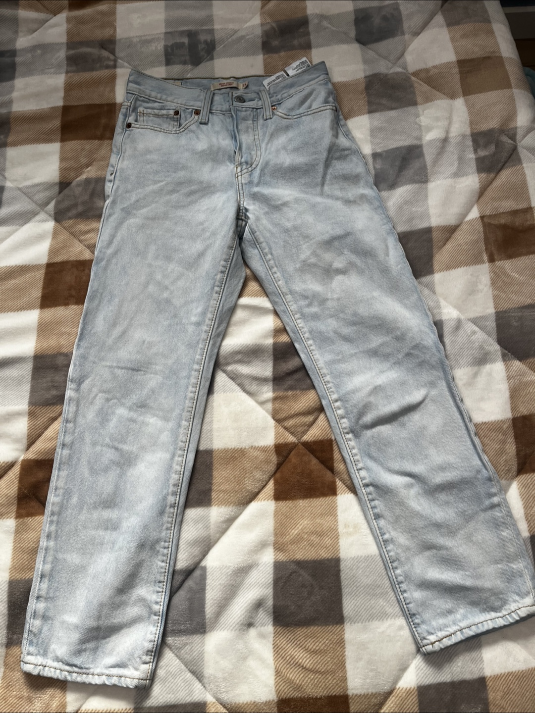 Wedgie levis