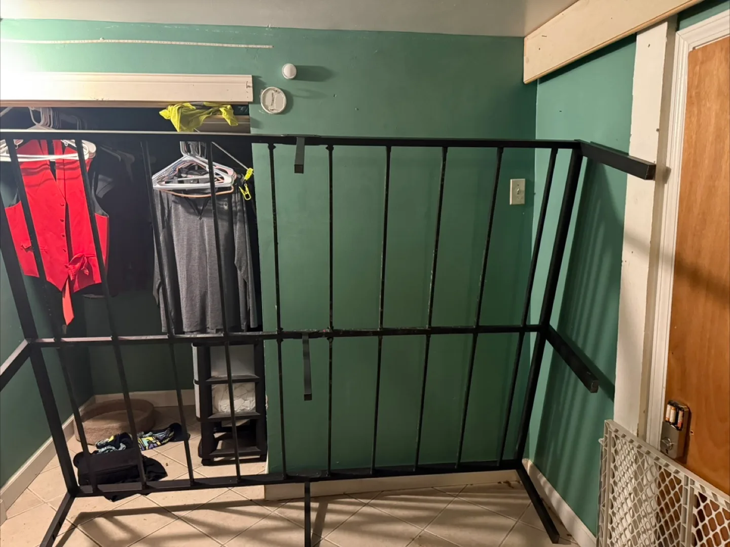 Moving sale Queen Size Metal Bed Frame thumbnail
