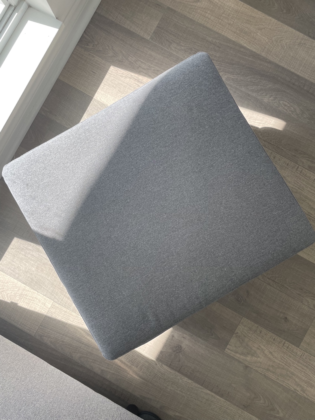 EQ3 - SOLO SOFA and OSKAR OTTOMAN - photo 3
