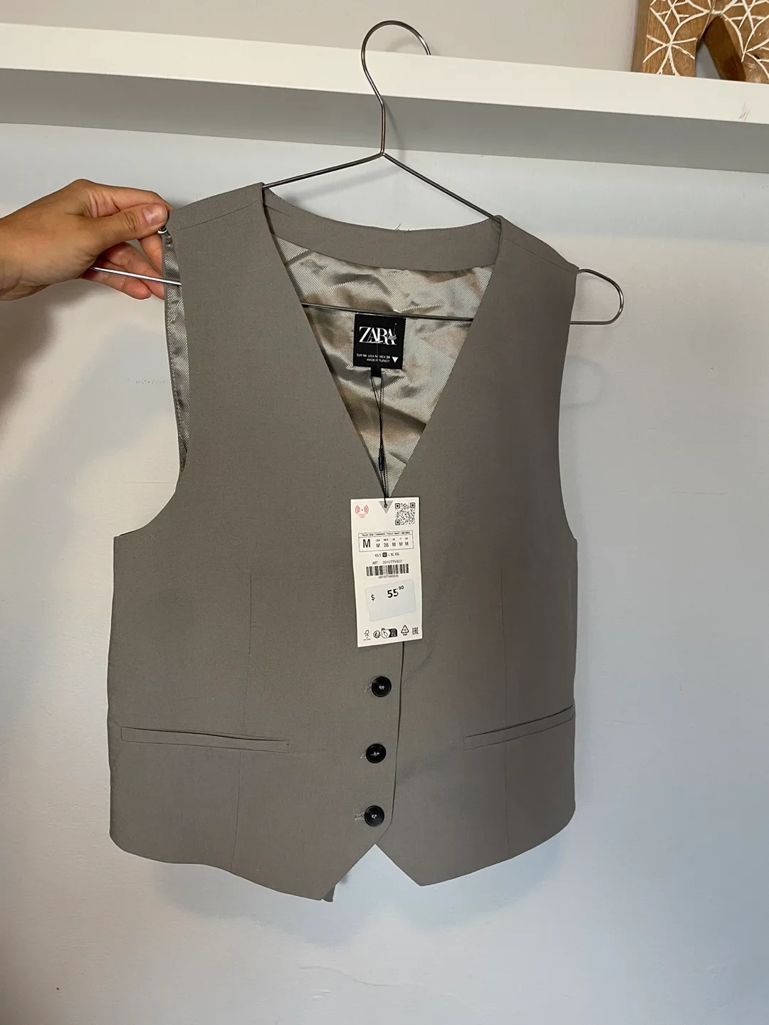 Zara vest- Size M thumbnail