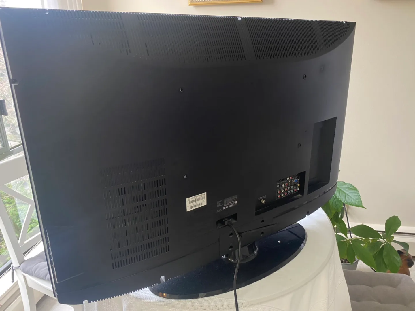 42" AOC LCD TV Television with Remote image indicator(2)