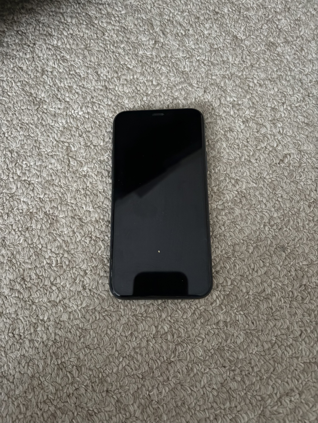 iPhone 11 - Gray - Used - photo 2