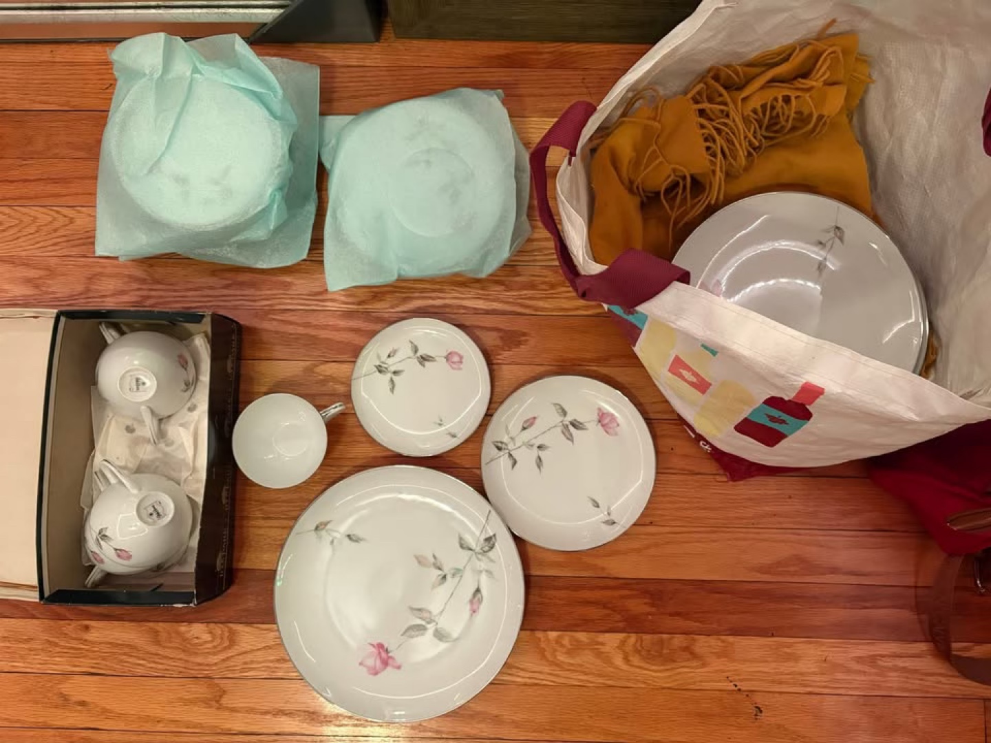 China Plates - Floral Set - photo 3