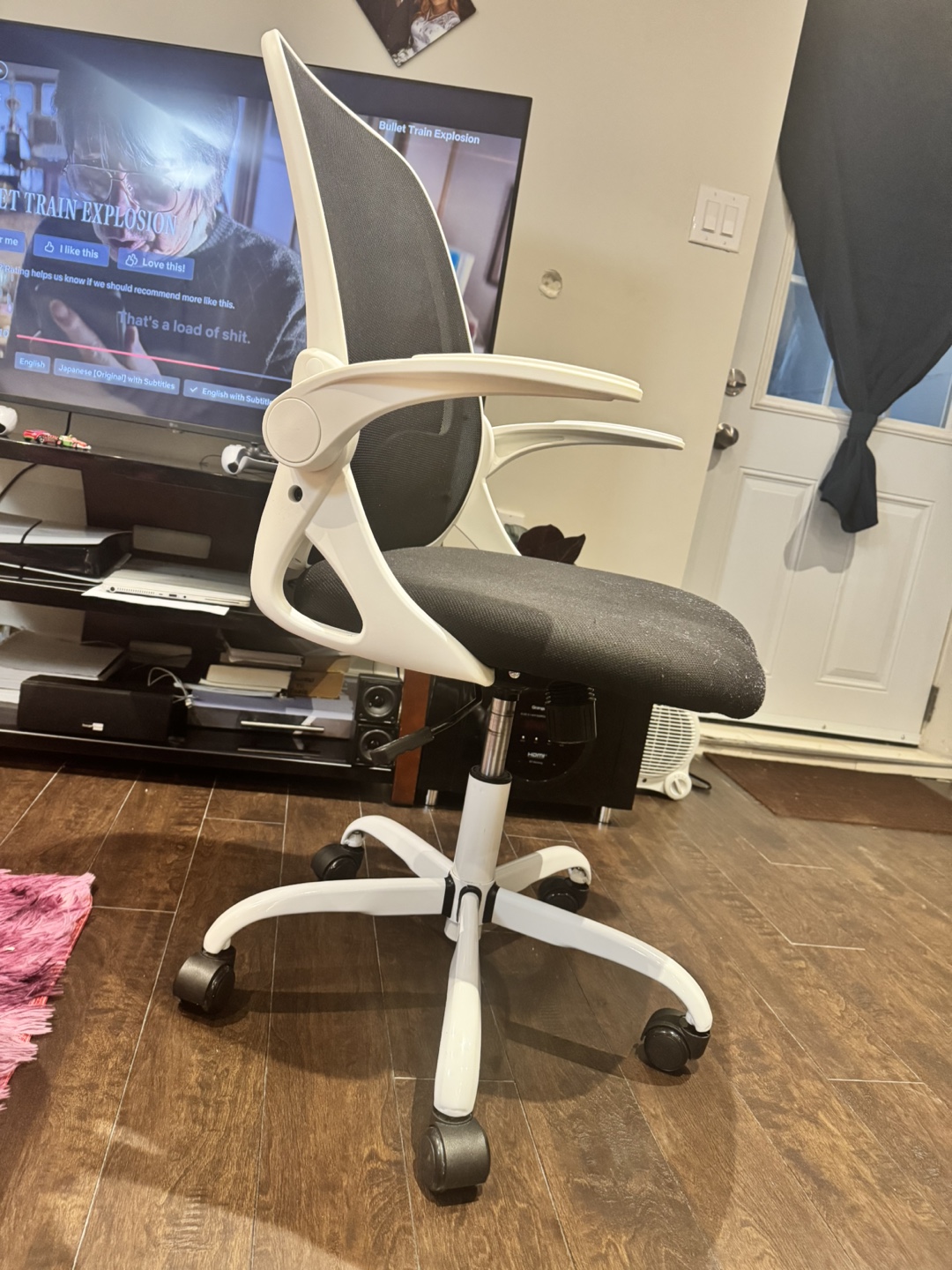 White and Black Mesh Office Chair - photo 2