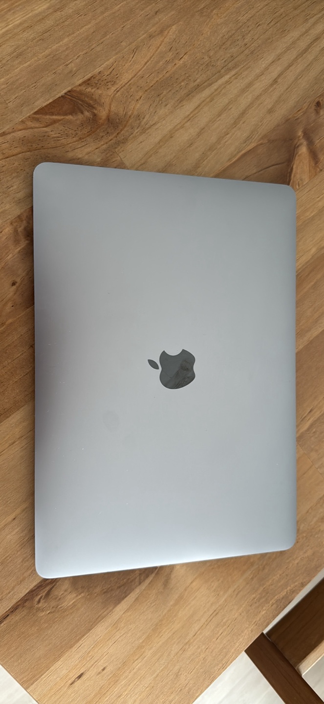 Apple Macbook Air- M1 (Double the RAM than the regular version) - photo 3