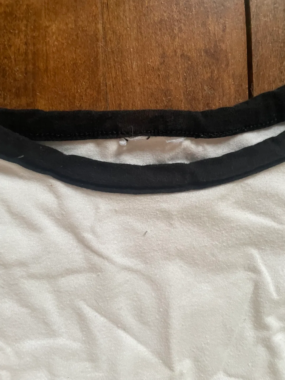 Two garage cropped tops bundle image indicator(4)