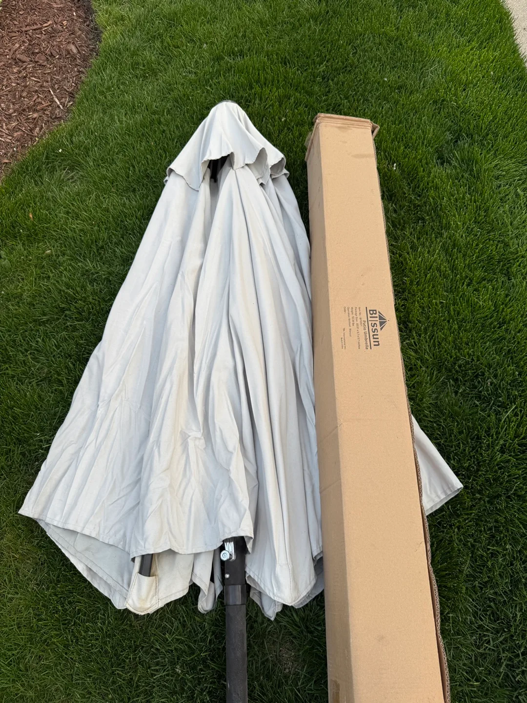 Blissun Patio Umbrella - lightly used thumbnail