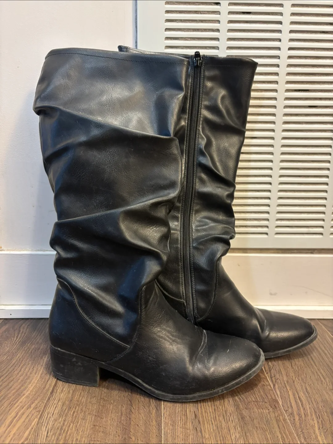Black Slouch Boots thumbnail