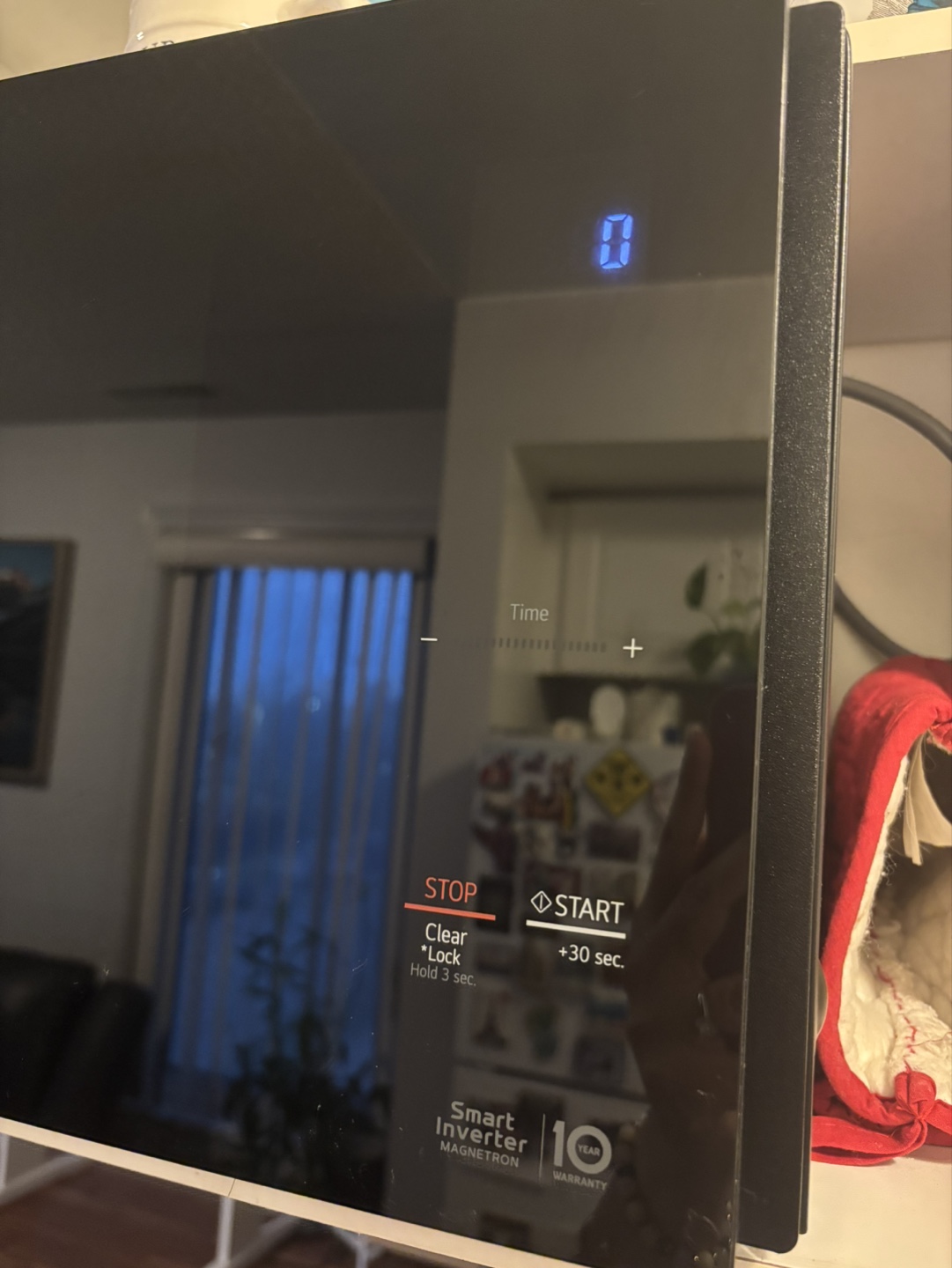 LG Smart Inverter Microwave - photo 2