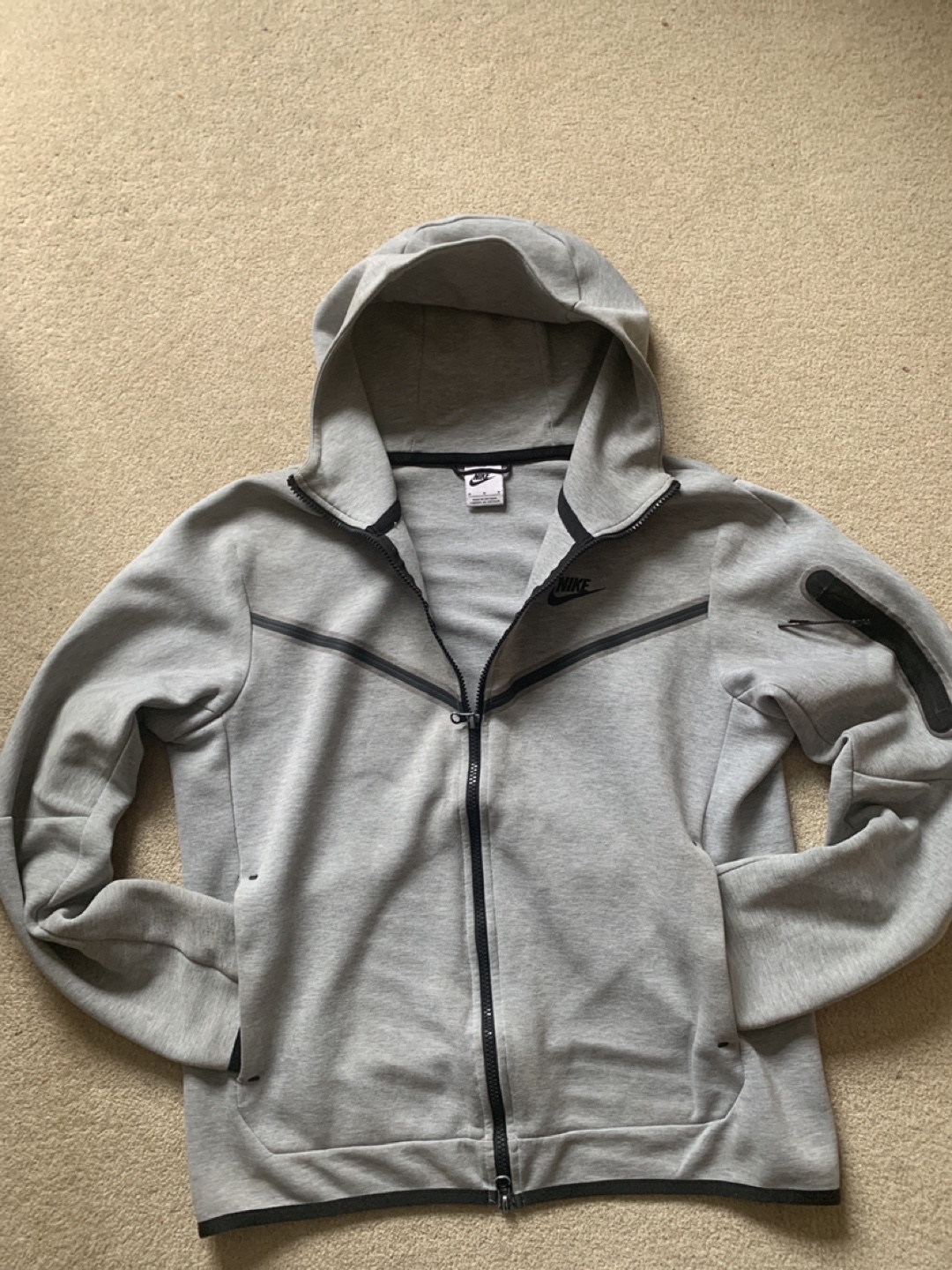 *NEED GONE* Nike Tech Fleece Zip-Up Hoodie - Size M - photo 3