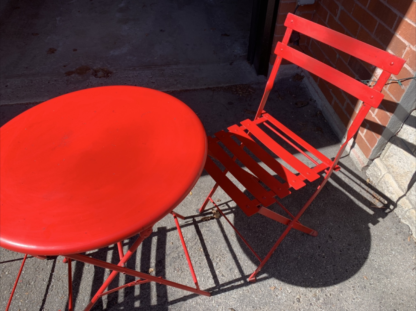 Red Metal Bistro Set - Table and Two Chairs - photo 5