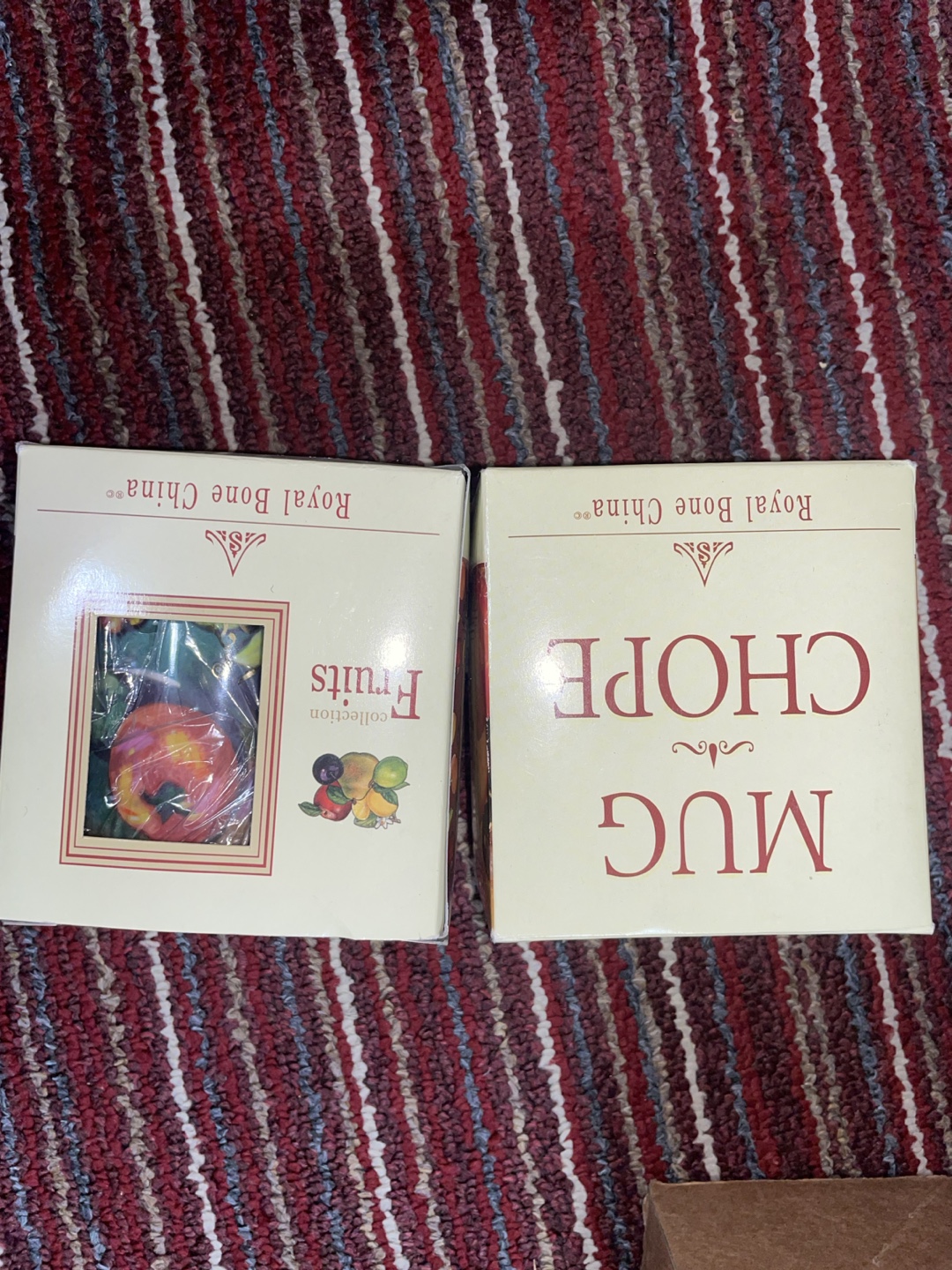 (Brand new)Royal Bone China Collector's Series Fruit Mug