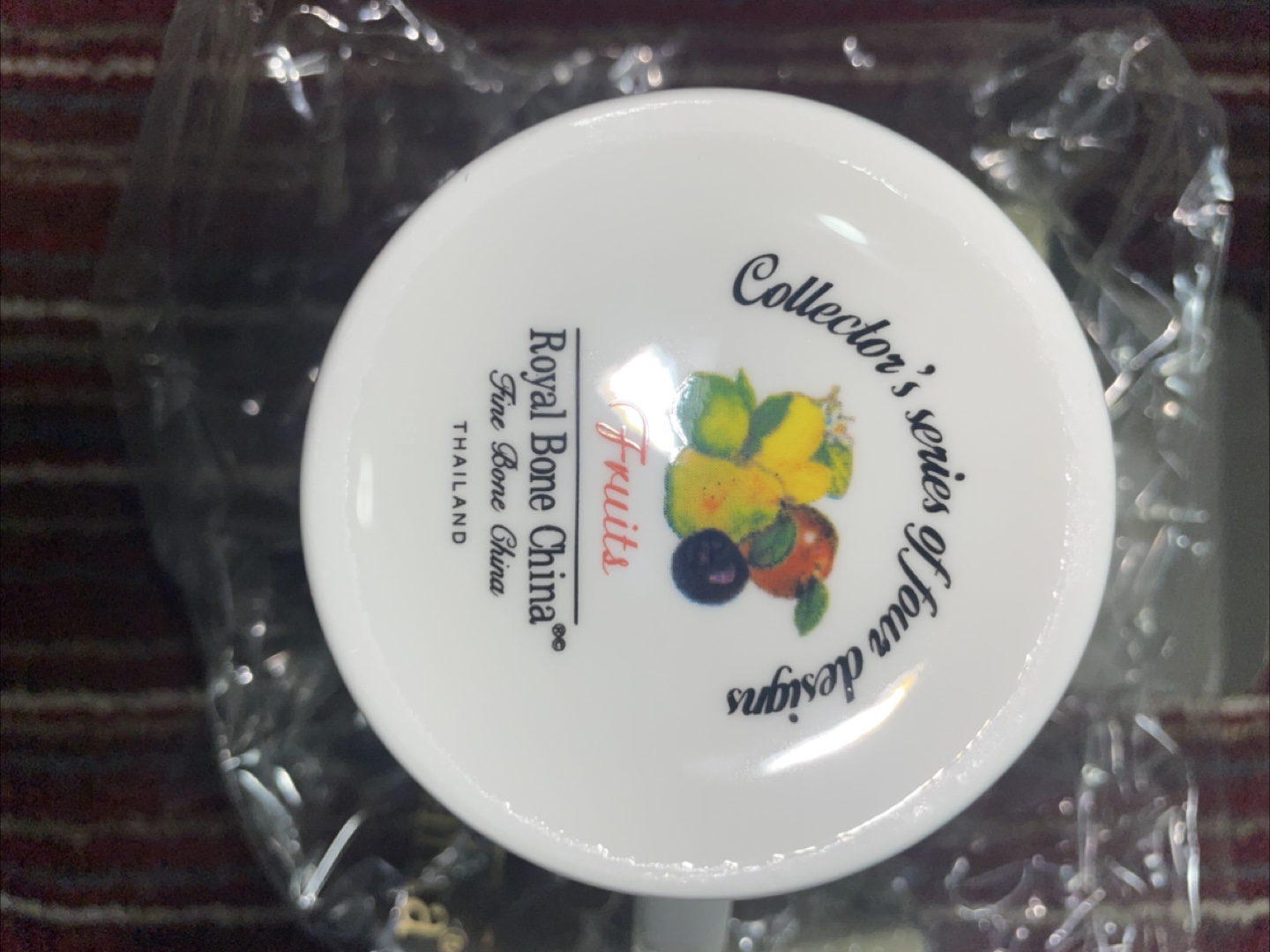 (Brand new)Royal Bone China Collector's Series Fruit Mug - photo 4