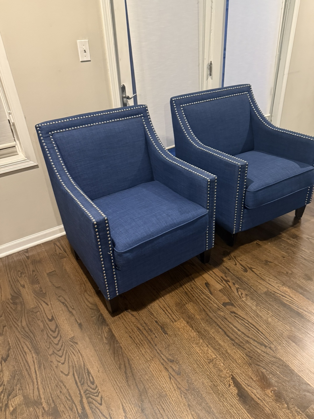 Accent chairs (set of 2) in blue. Only two years old! - photo 3