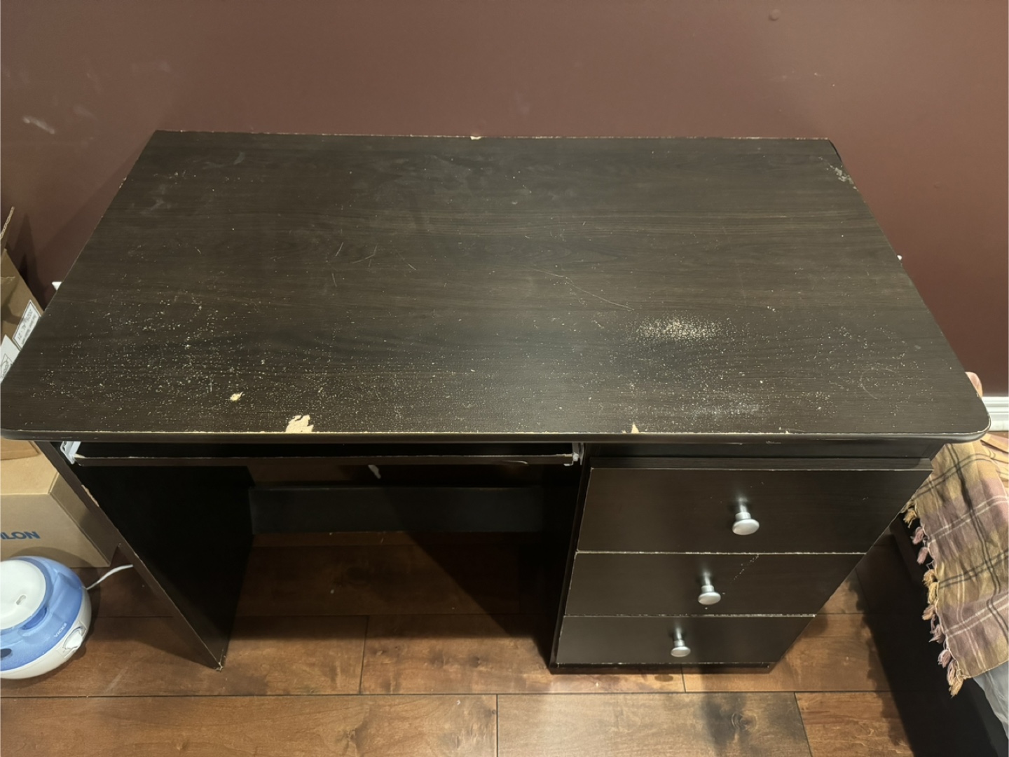 Dark brown computer desk and Gaming chair - photo 3