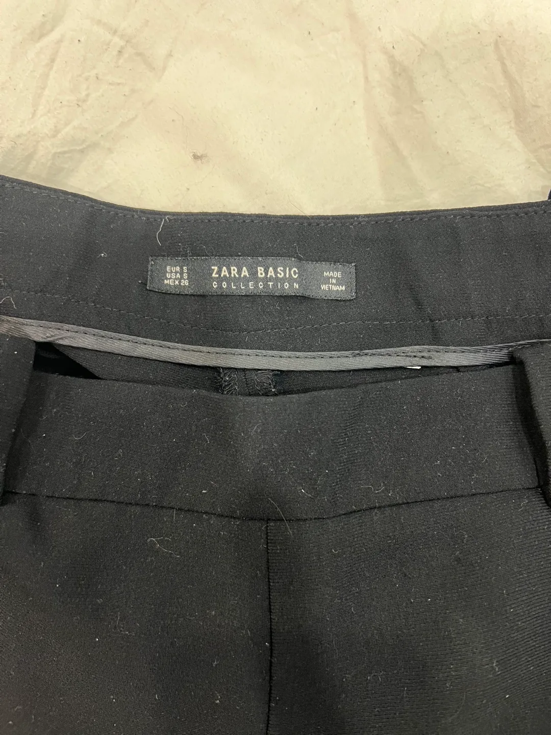 Zara Black Wide Leg Culottes / Cropped pants image indicator(2)