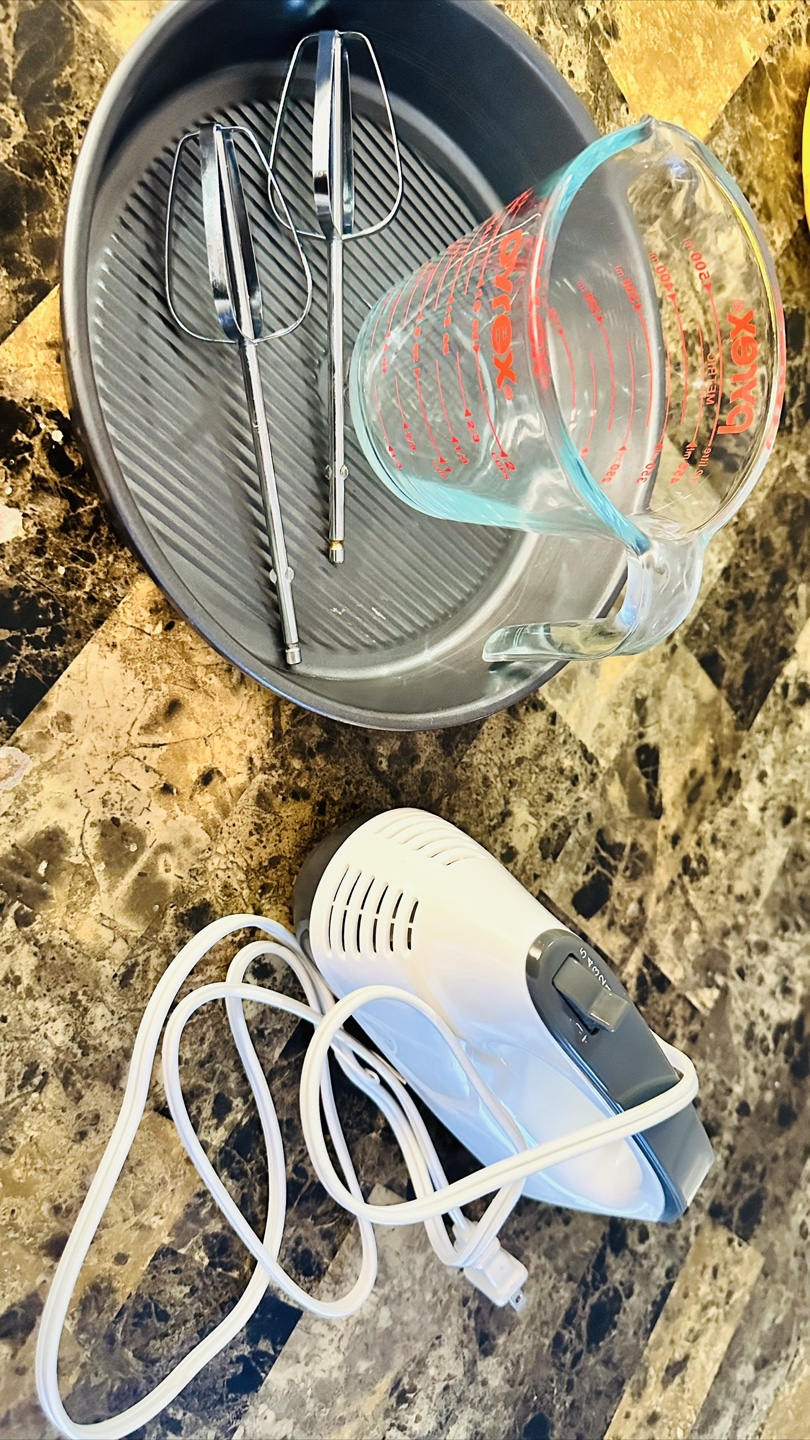 Hand Mixer