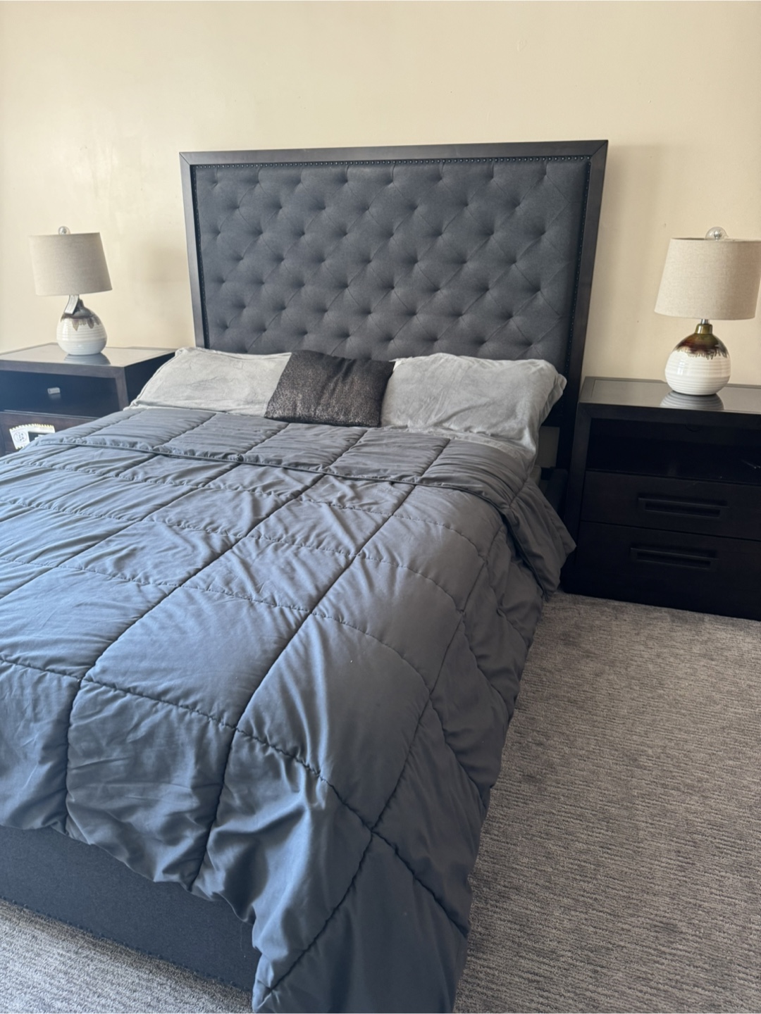 ENTIRE Bedroom Set: Headboard, Dresser, Mirror & 2 Nightstands - photo 5