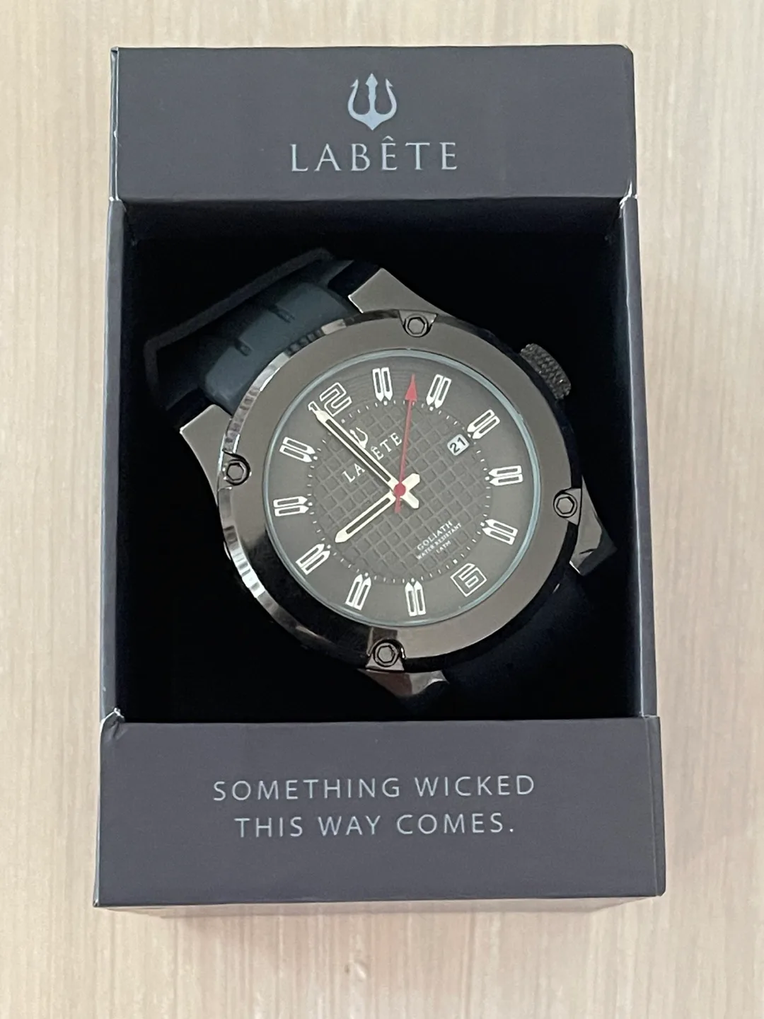 Labête Men's Black Watch with Rubber Strap image indicator(2)