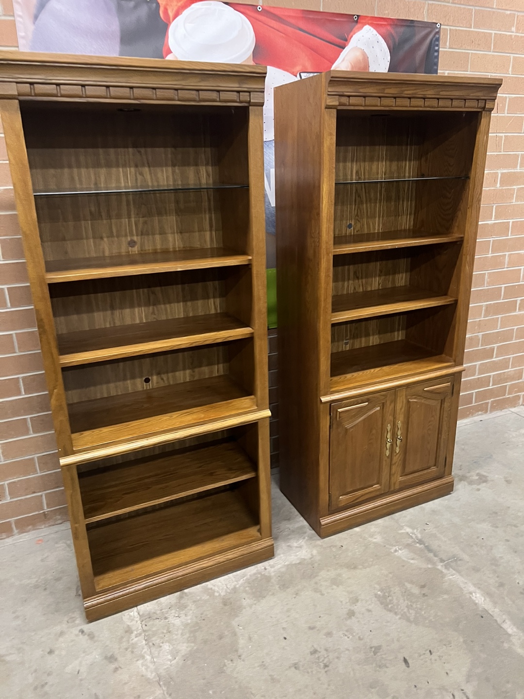 Thomasville set of 2 Bookcases w/storage - photo 5